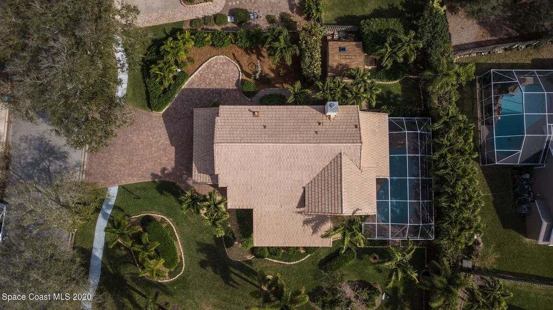 Photo of 569 Hummingbird Drive