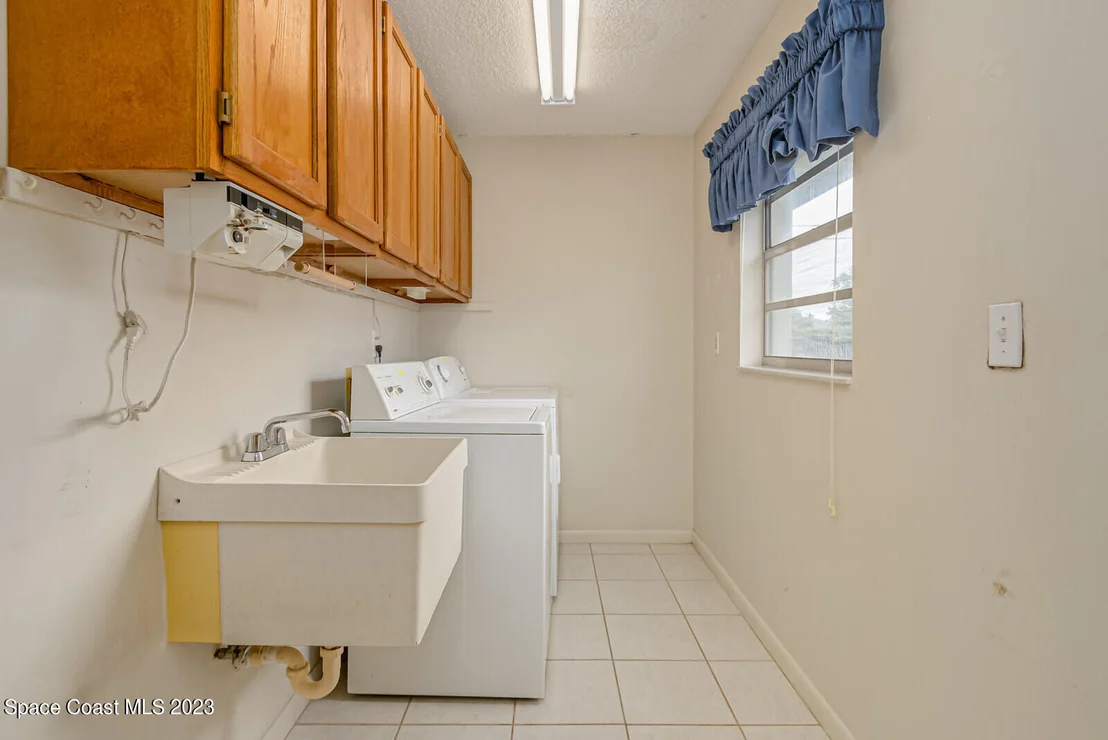 Photo of 536 Solitaire Palm Drive