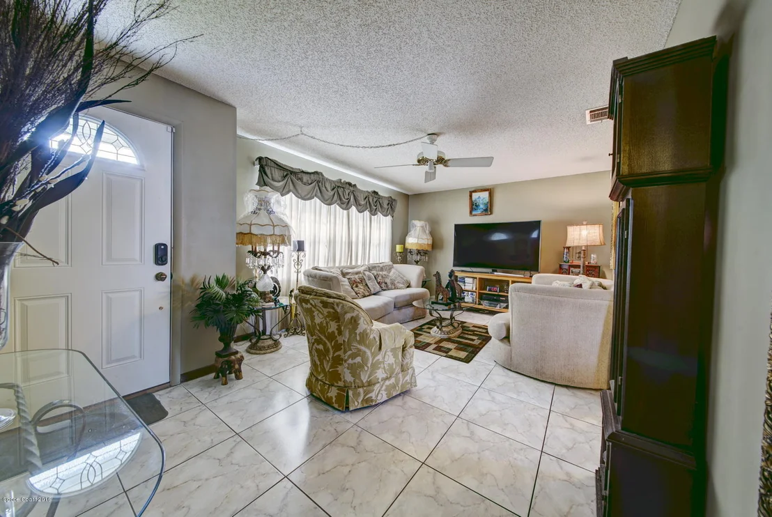 Photo of 1008 Sycamore Drive