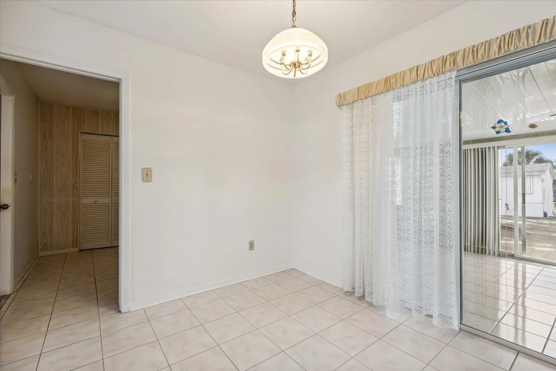 Photo of 2962 Chipper Drive NE