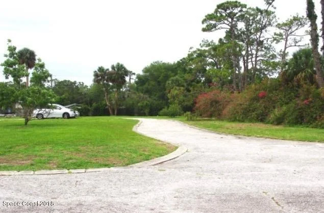 Photo of 355 N Gray Road