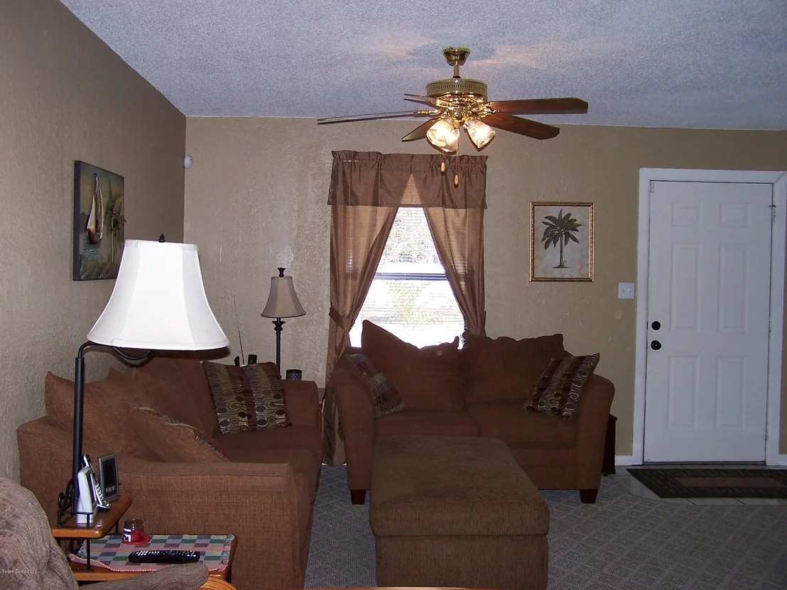 Photo of 6383 Hudson Road