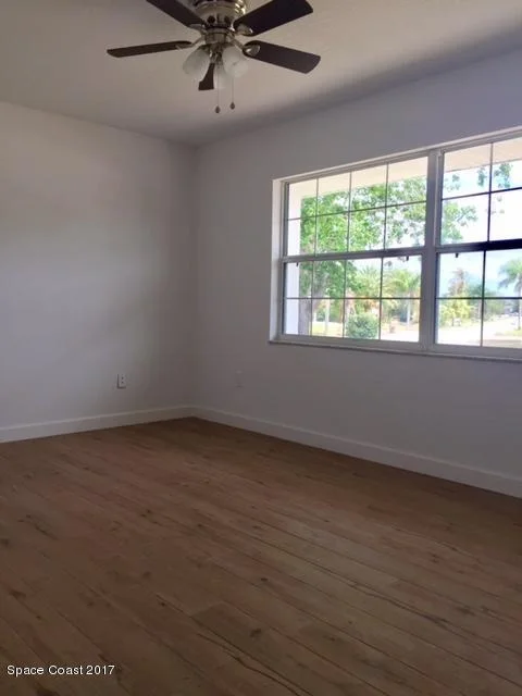 Photo of 877 Vance Circle NE