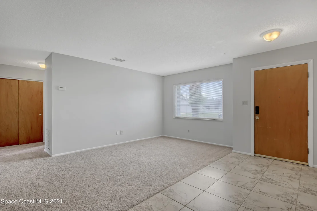 Photo of 2762 Hereford Road