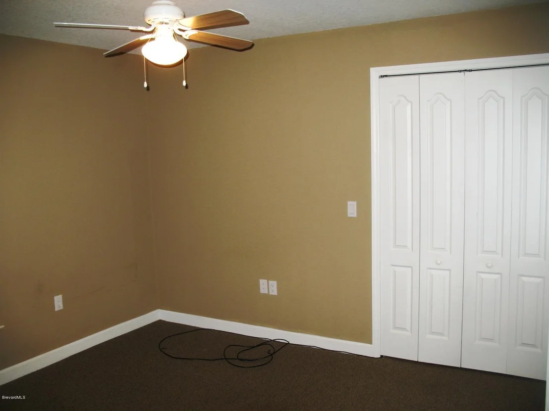 Photo of 2426 Oakcrest Lane