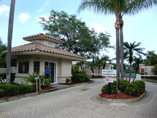 Photo of 257 Southampton Drive