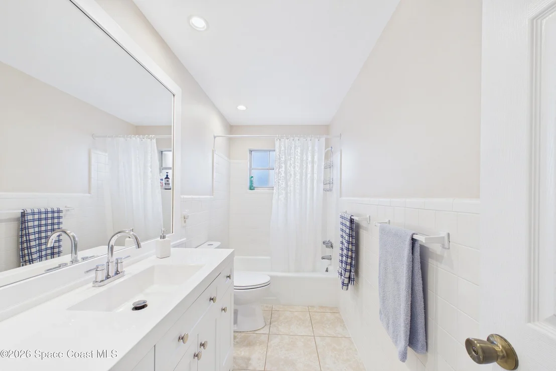 Photo of 215 Sand Pine Road
