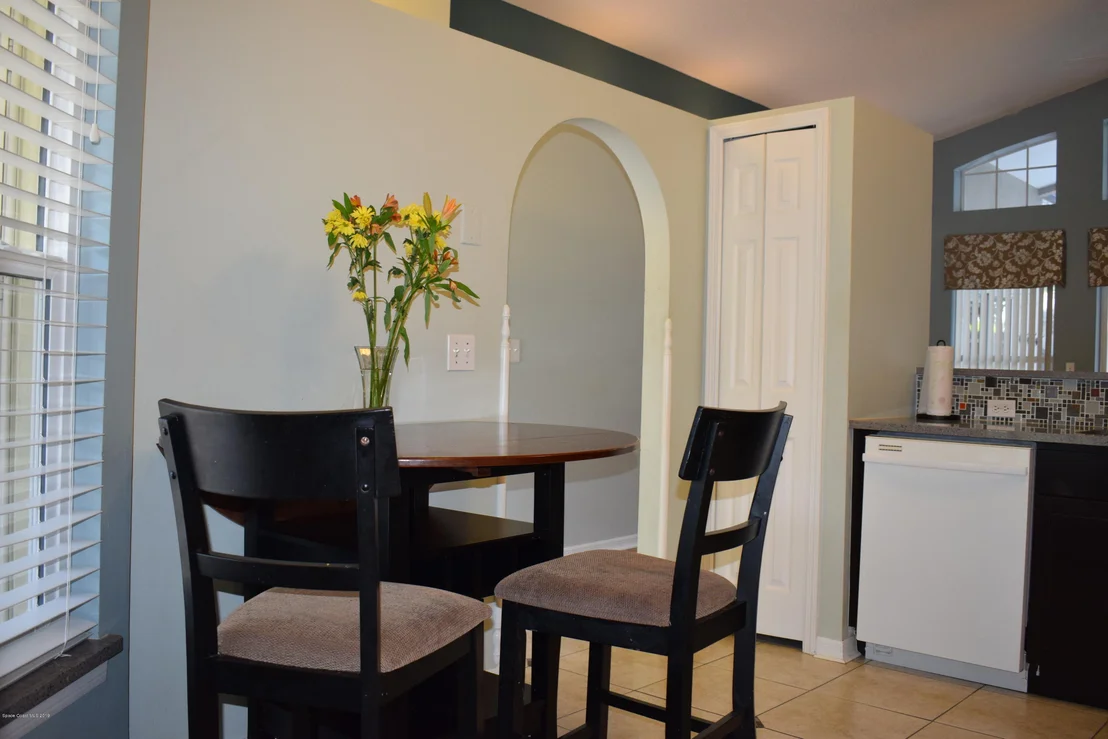 Photo of 8512 Ivanhoe Drive