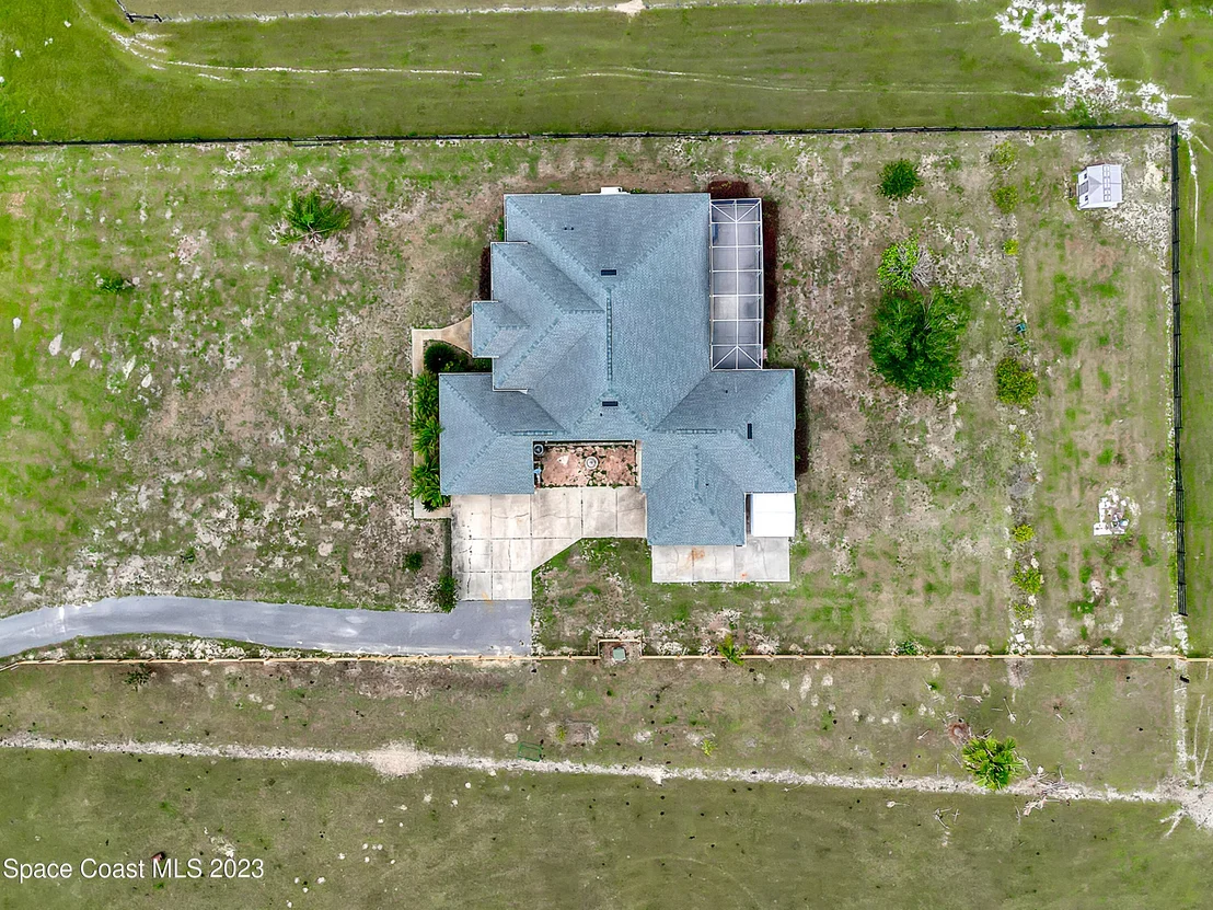 Photo of 15120 Peru Road