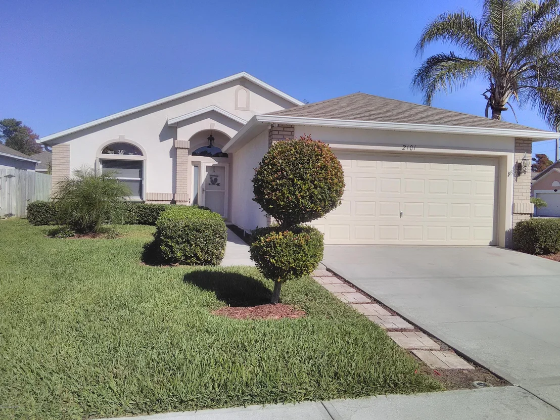 Photo of 2101 Spring Creek Circle NE
