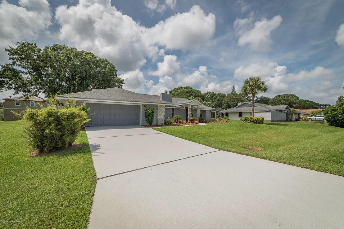 Photo of 2320 Hamlet Drive