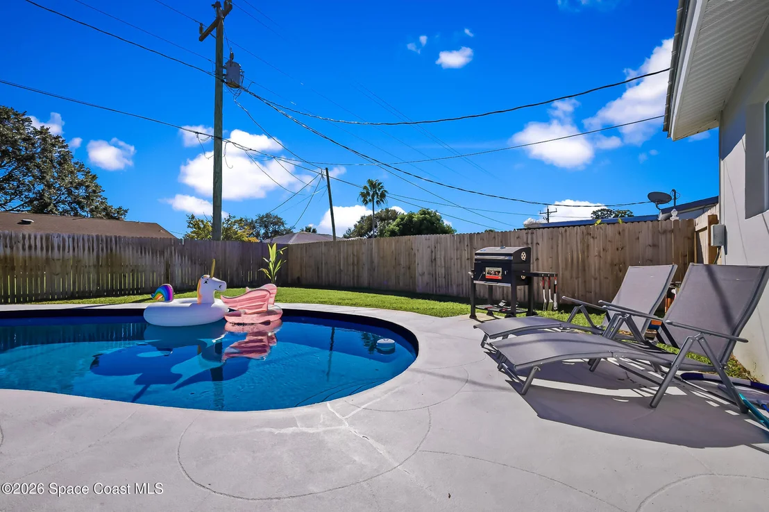 Photo of 557 Ixora Drive