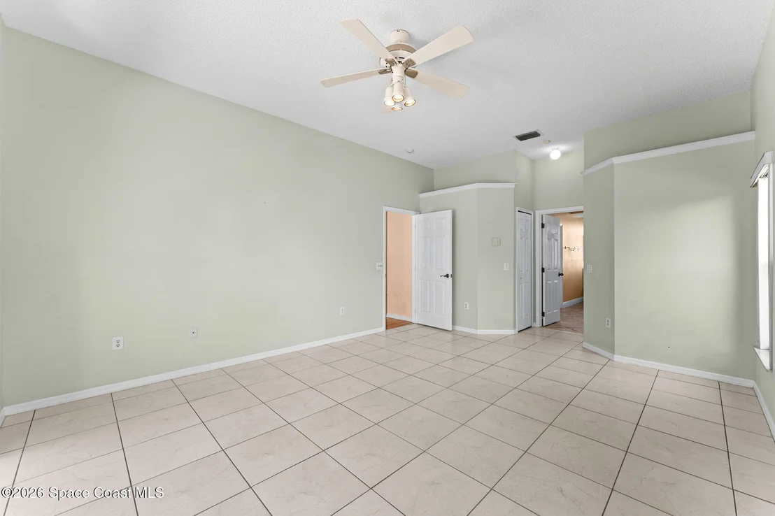 Photo of 1494 Wellington Circle