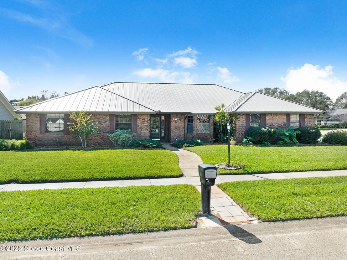 Photo of 2977 Saint Helens Way
