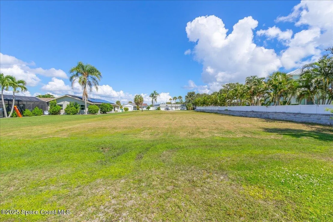 Photo of 10 Fairway Drive