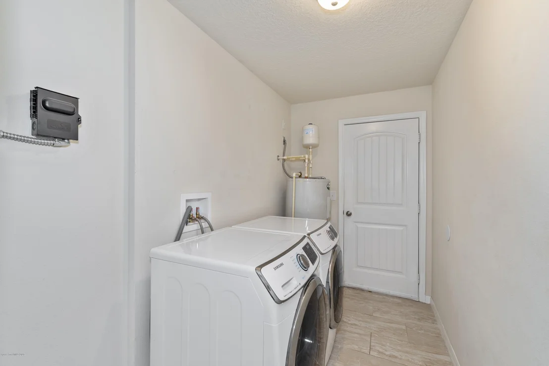 Photo of 110 Palm Circle