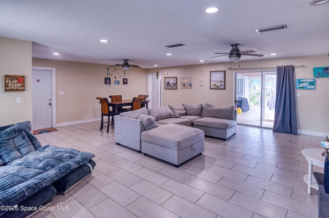 Photo of 122 Sunset Drive