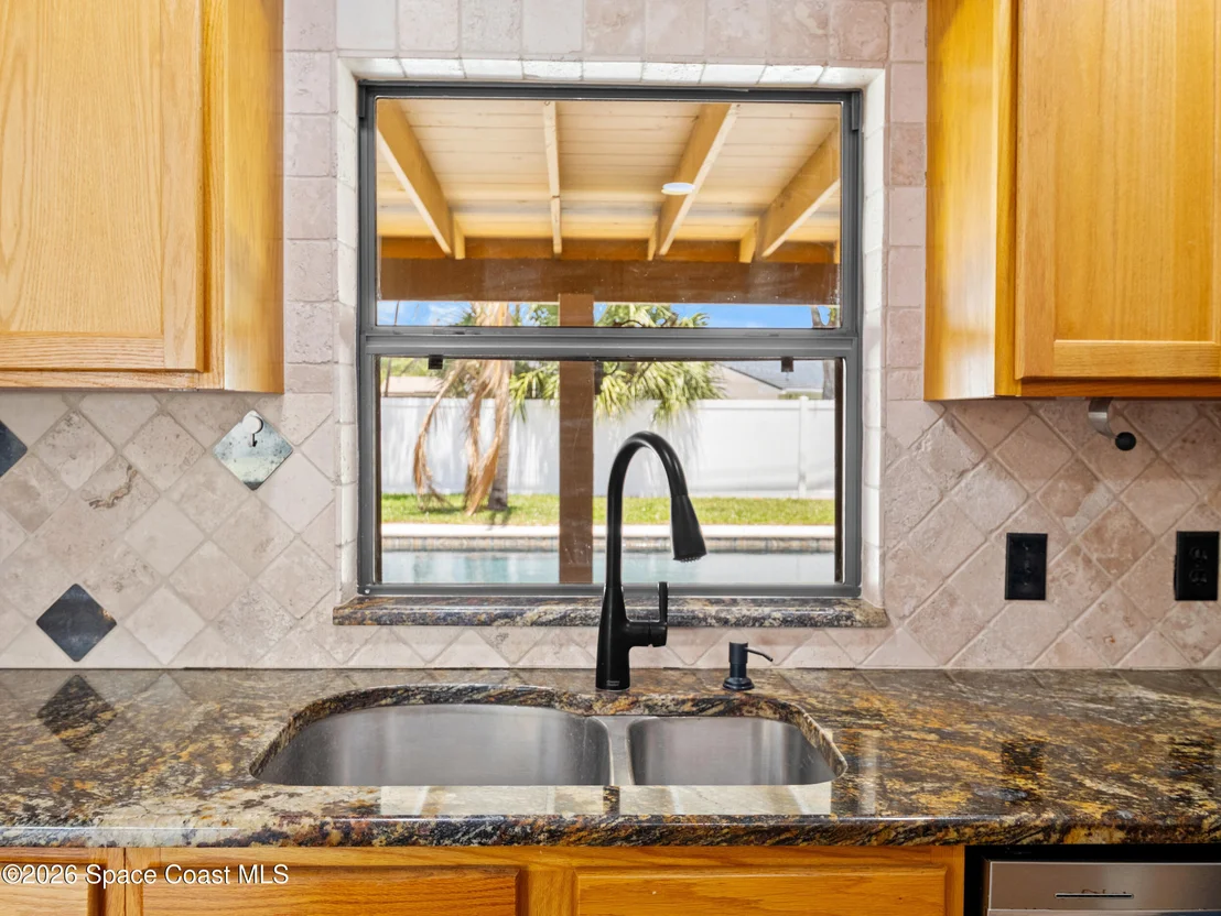 Photo of 406 Amherst Avenue