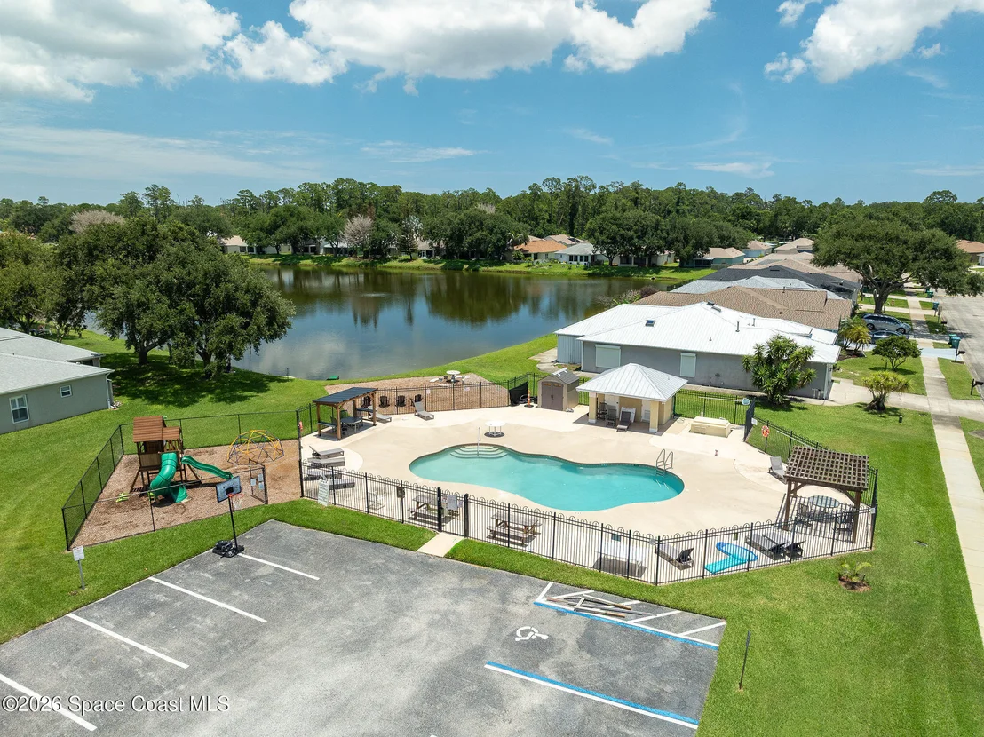 Photo of 1664 Vista Lake Circle