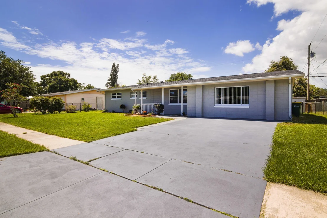Photo of 2469 Dianne Drive