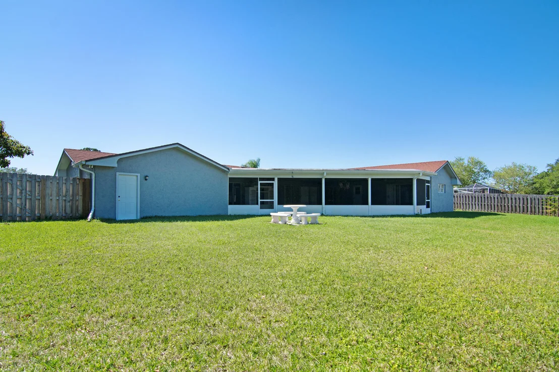 Photo of 791 Pebble Beach Avenue NE