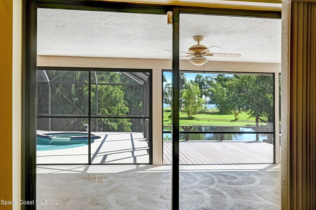 Photo of 255 River Road Circle