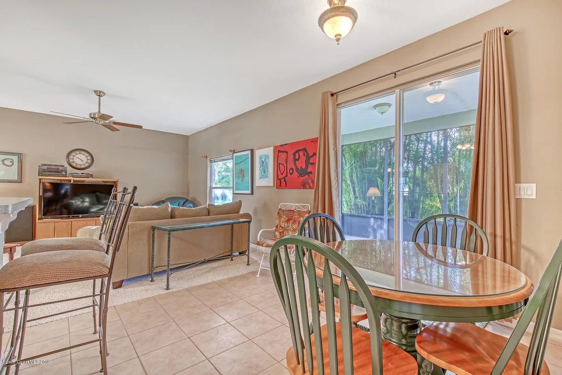 Photo of 832 Del Mar Circle