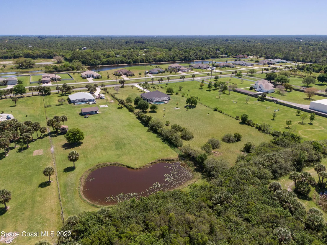 Photo of 1900 Weber Road