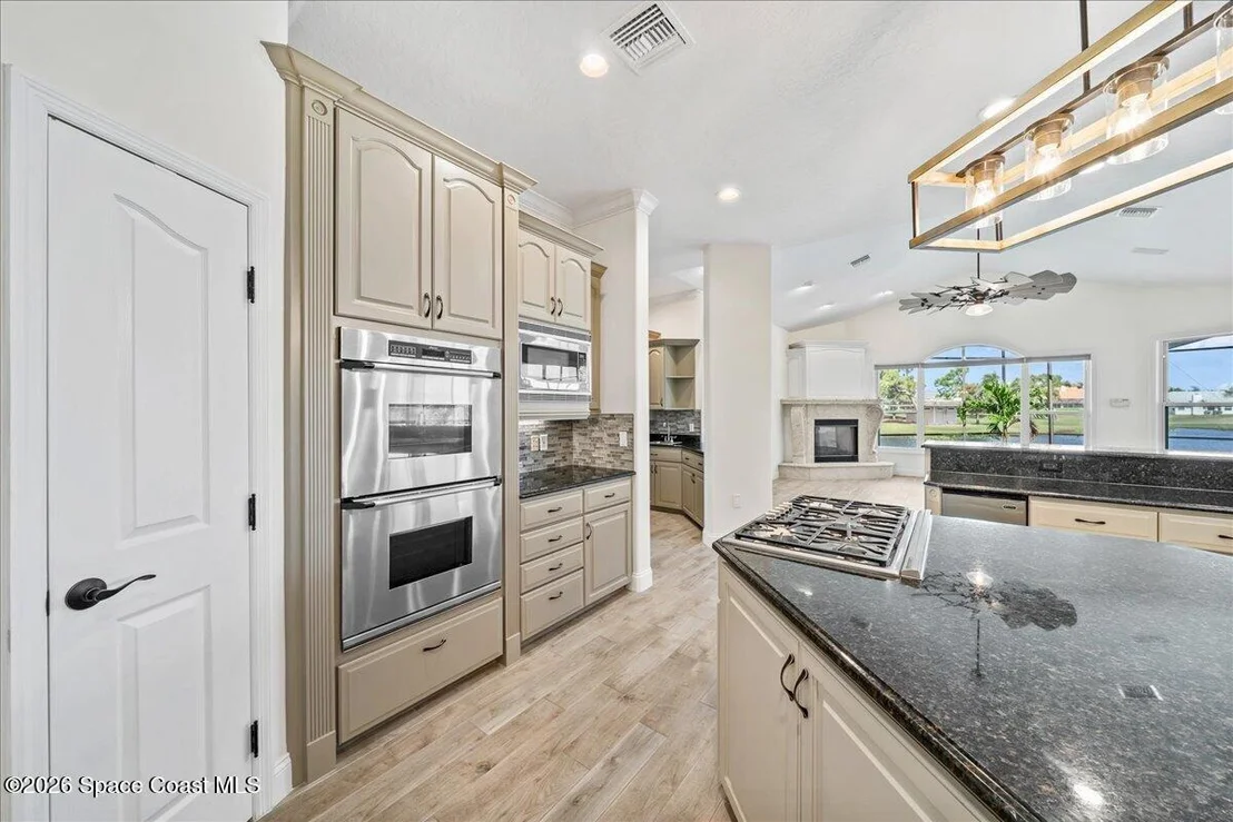 Photo of 918 Nelson Drive