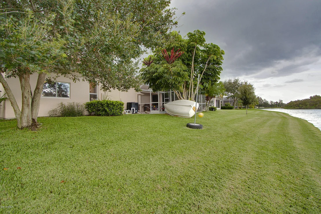 Photo of 855 CARRIAGE HILL Road