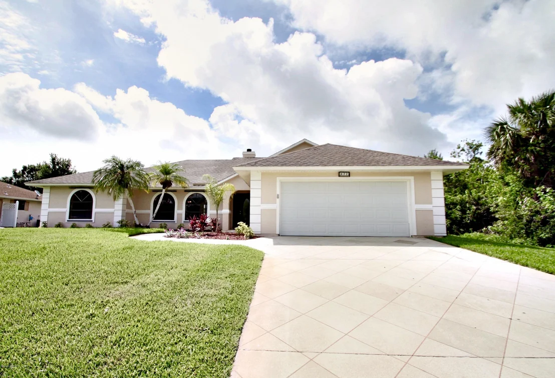 Photo of 422 Joy Haven Drive