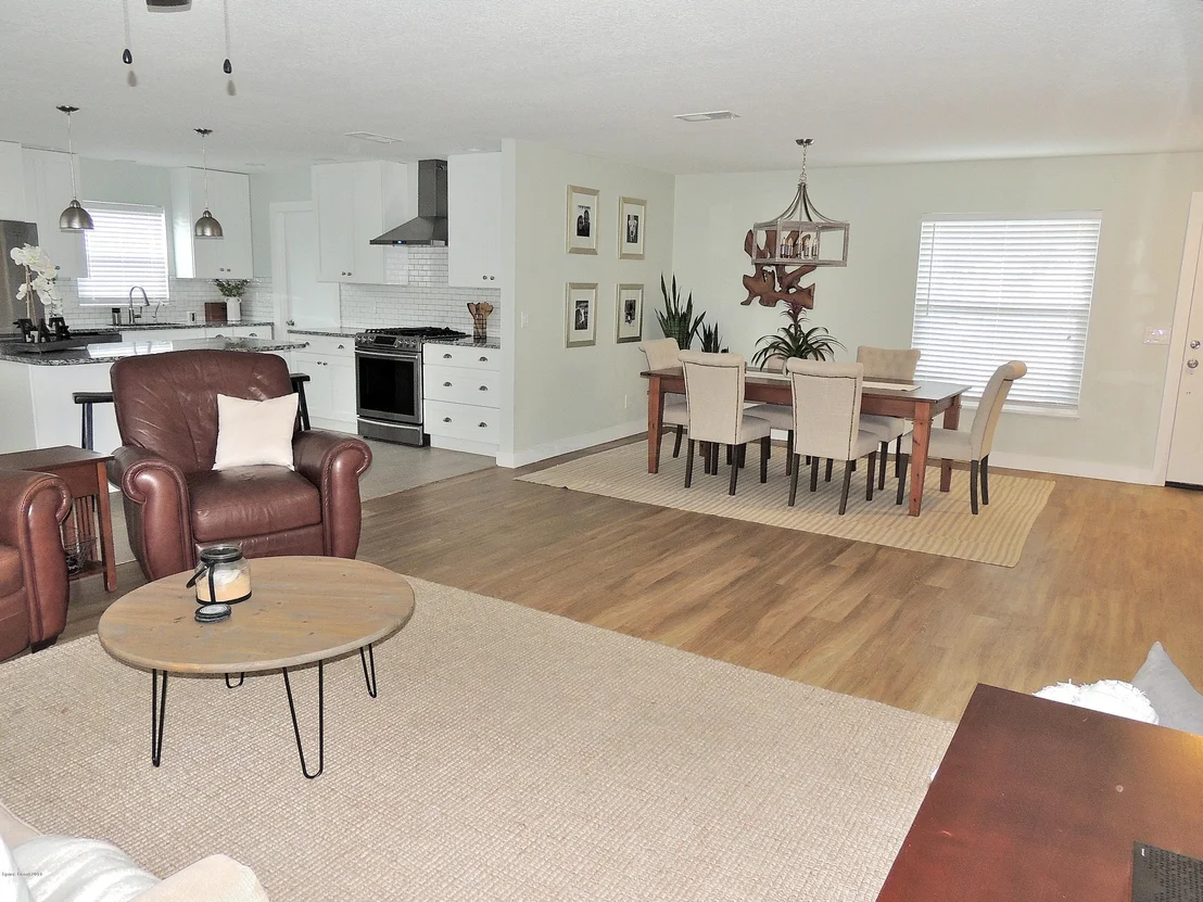 Photo of 991 Nagle Drive