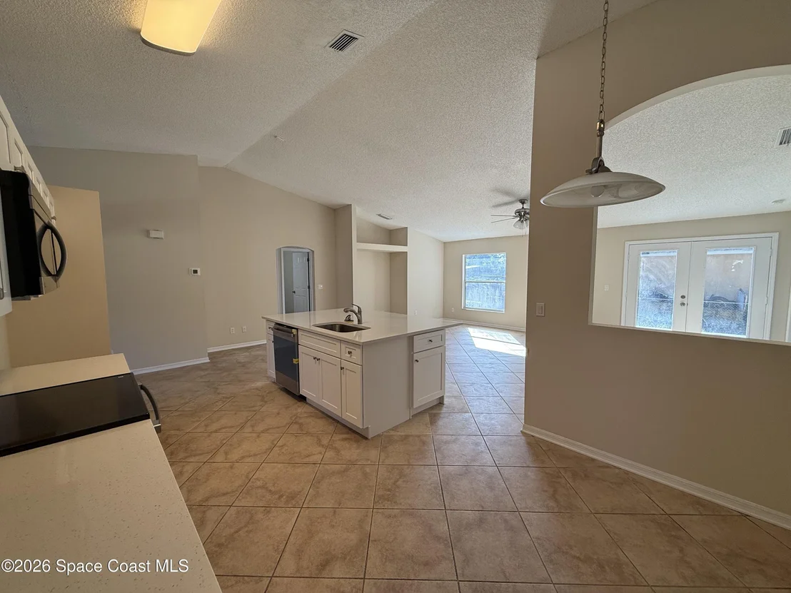 Photo of 6555 Corsica Boulevard