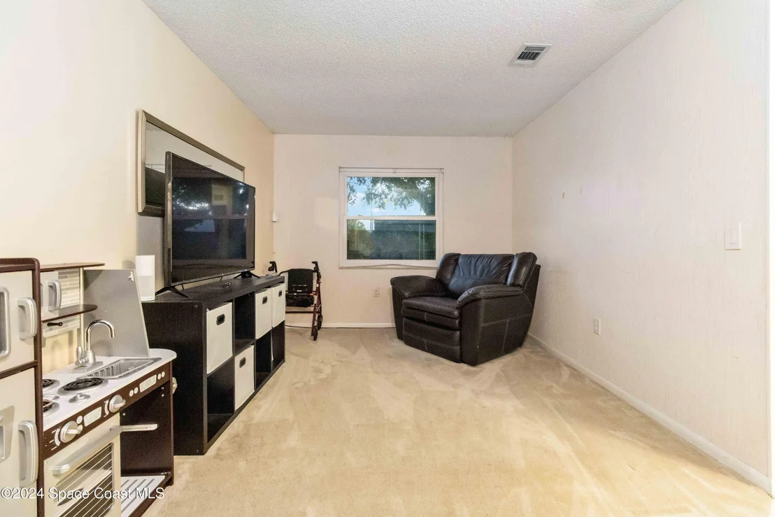 Photo of 1023 Sycamore Drive