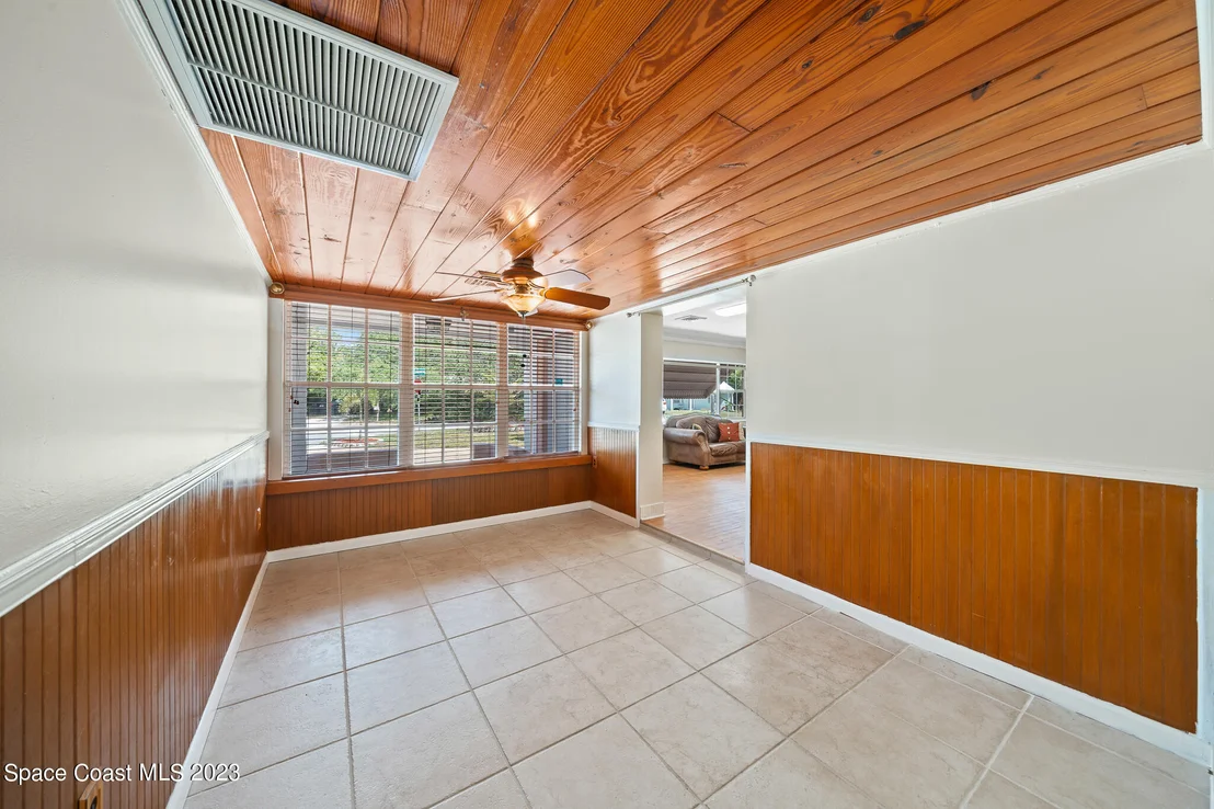 Photo of 863 Pelican Lane