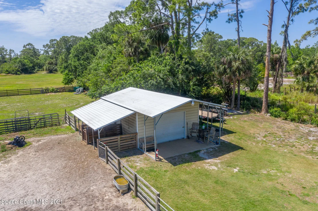 Photo of 3635 Hield Road