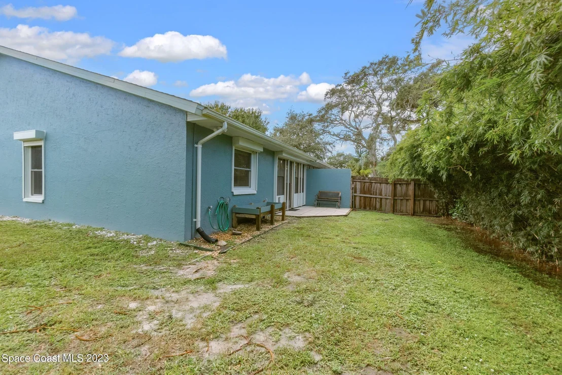 Photo of 1718 Bruman