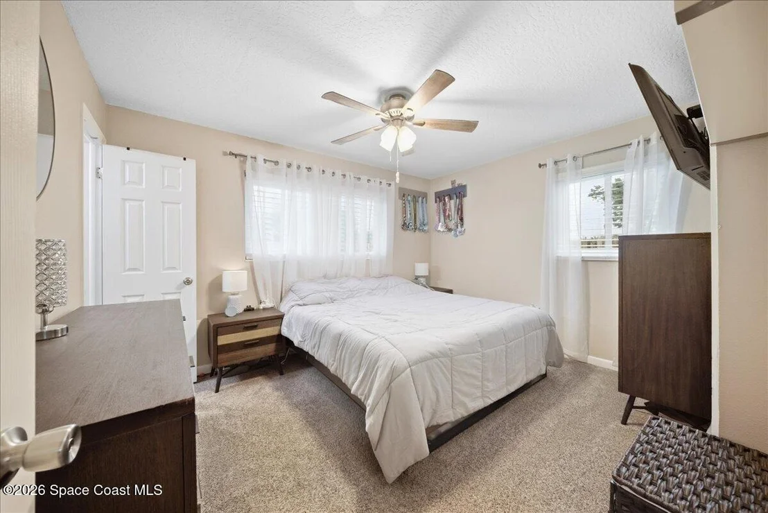 Photo of 2484 Victor Road