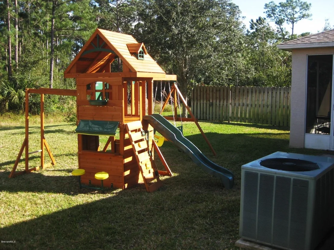 Photo of 2078 Maeve Circle