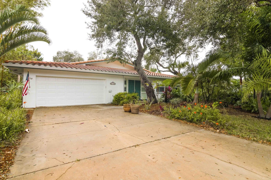 Photo of 208 Rose Drive