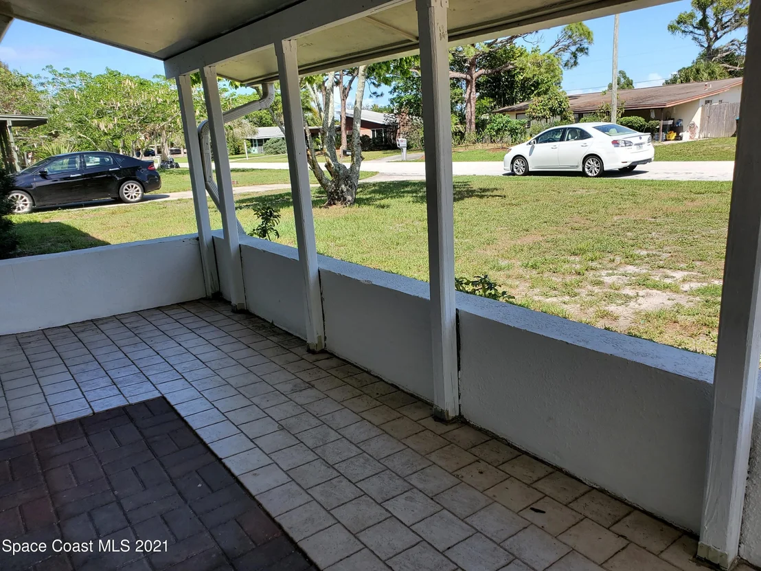 Photo of 2511 Vernon Drive NE