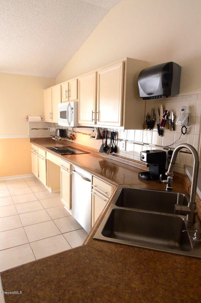 Photo of 1065 Sedgewood Circle