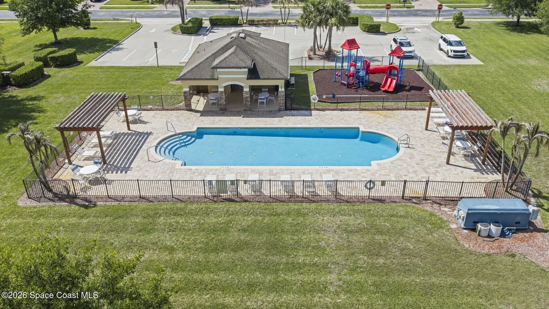 Photo of 641 Dillard Drive SE