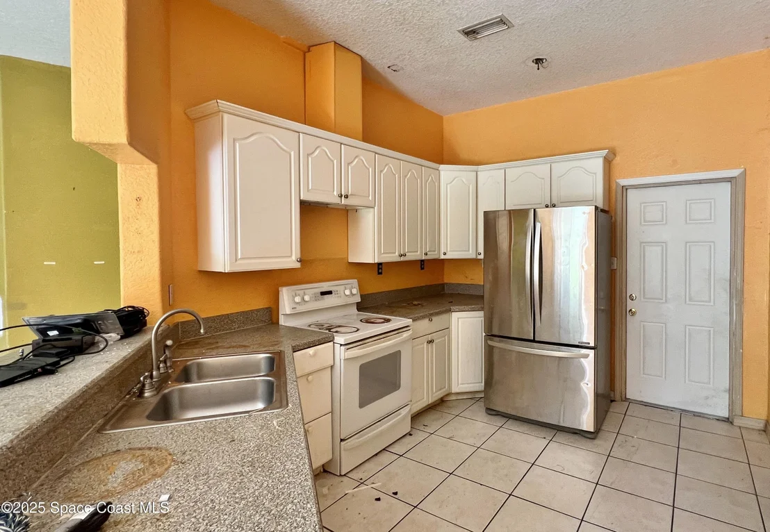 Photo of 4155 Devoe Avenue