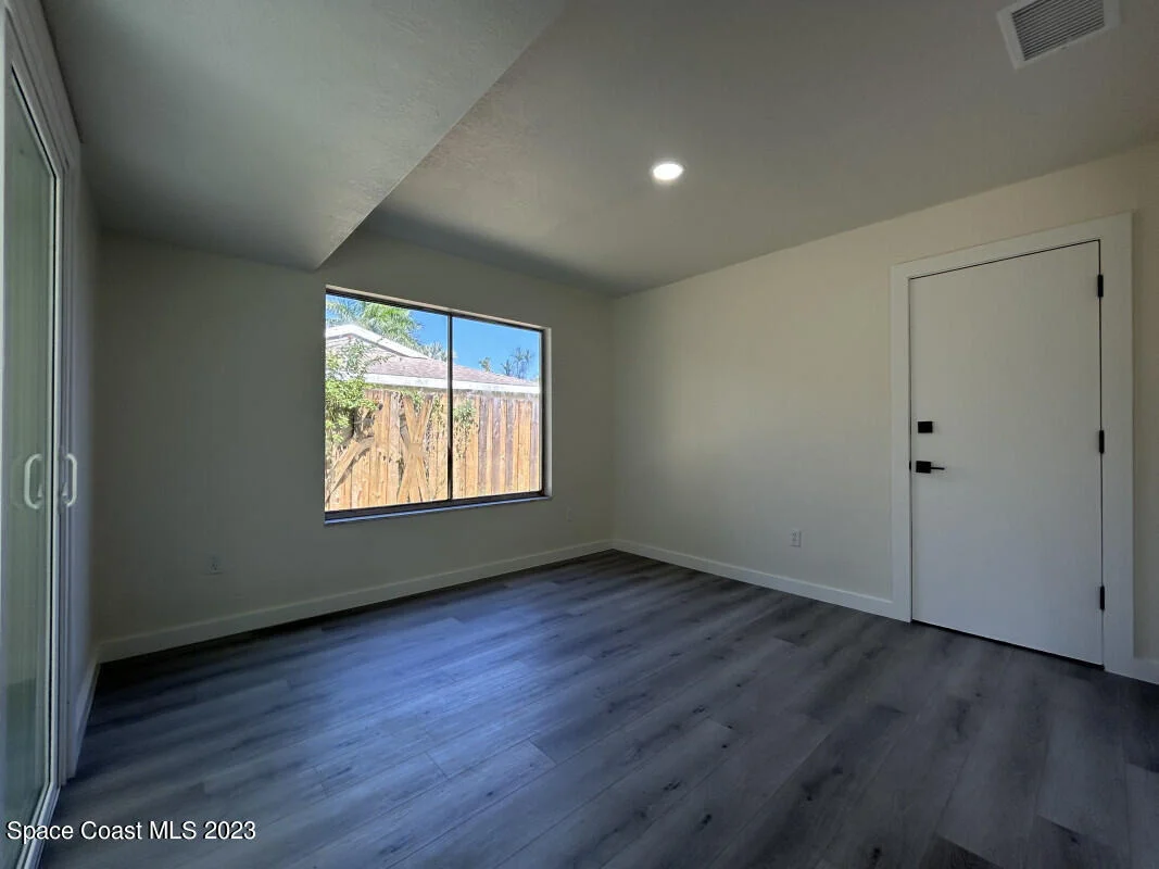 Photo of 1250 Bard Lane NE