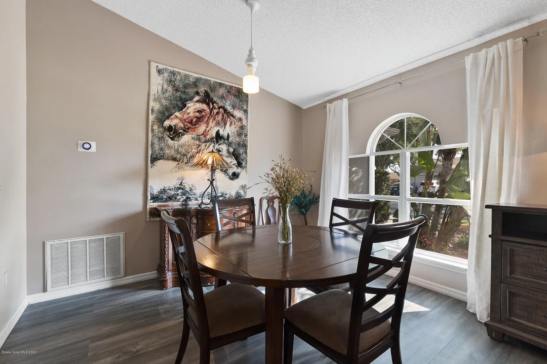 Photo of 3479 Saddle Brook Drive