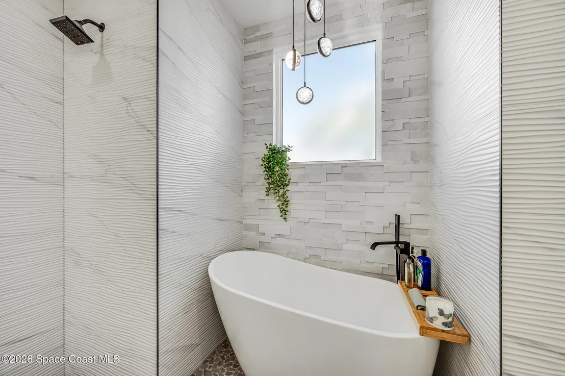 Photo of 447 Sandy Key