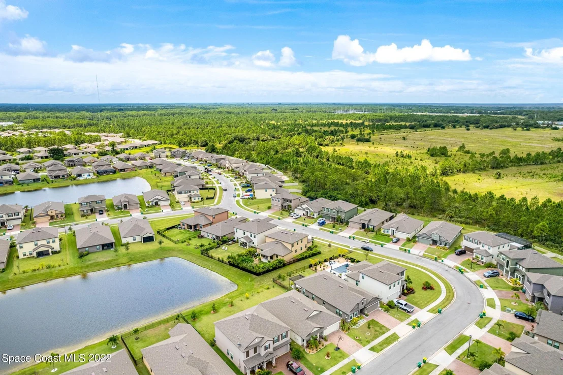 Photo of 4279 Alligator Flag Circle
