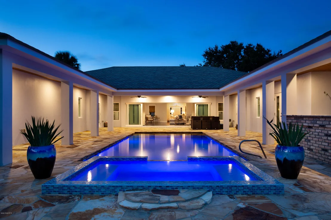 Photo of 401 Miami Avenue