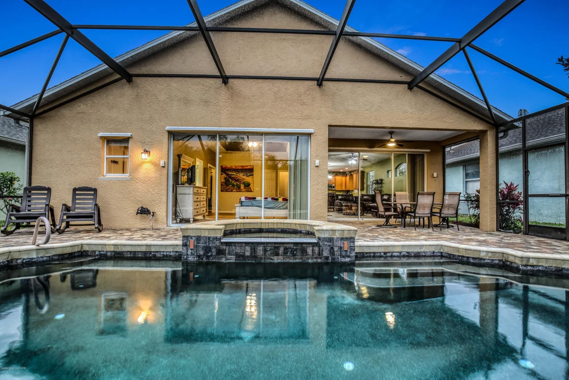 Photo of 4611 Portage Trail